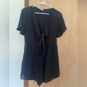 SMALL BLACK TIE FRONT ROMPER